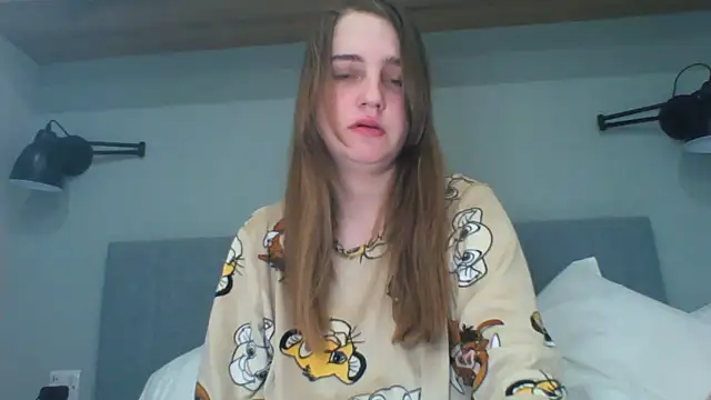 EvieRoseex online show from April 16, 2026, 2:07 pm