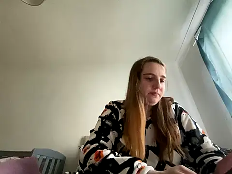 EvieRoseex online show from November 3, 2025, 3:15 pm