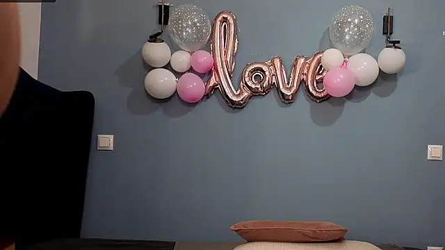 Snapshot of AnnaMaee chatting on February 15, 2025, 9:49 pm AnnaMaee online show from February 15, 2025, 9:49 pm