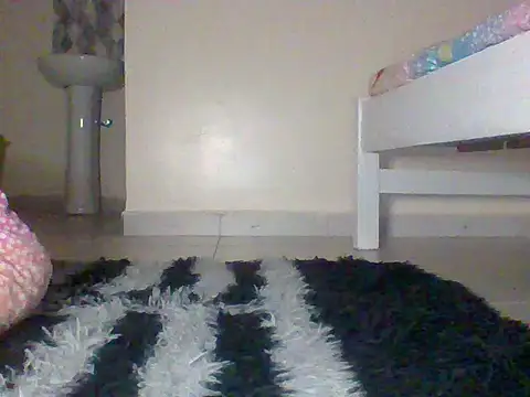 Snapshot of Fine_baby0001 chatting on May 15, 2026, 3:26 am Fine baby0001 online show from May 15, 2026, 3:26 am