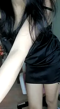 Snapshot of _Linez_ chatting on March 19, 2025, 8:32 pm Linez online show from March 19, 2025, 8:32 pm