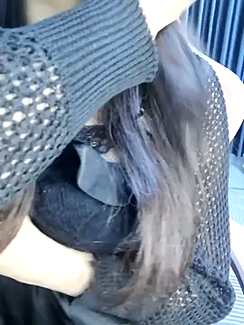  Linez  online show from October 28, 2025, 5:23 pm