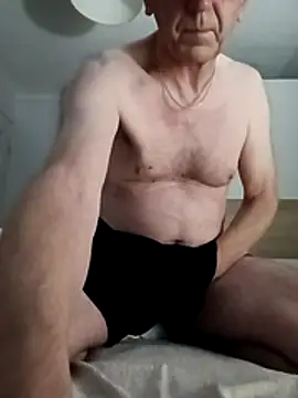 Snapshot of mr_english50 chatting on November 22, 2025, 10:41 pm mr english50 online show from November 22, 2025, 10:41 pm