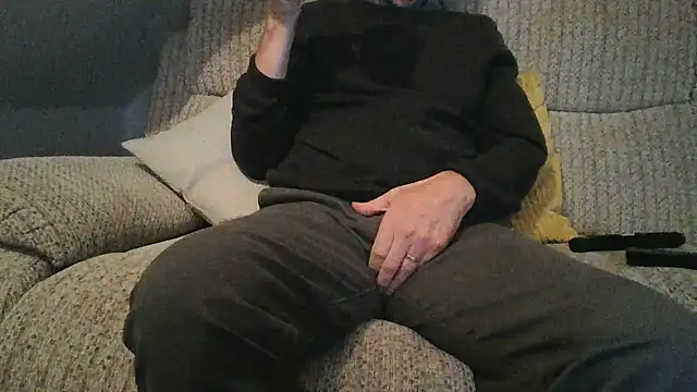 Snapshot of mr_english50 chatting on November 12, 2025, 6:06 am mr english50 online show from November 12, 2025, 6:06 am