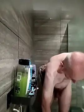 Snapshot of mr_english50 chatting on October 10, 2025, 6:42 pm mr english50 online show from October 10, 2025, 6:42 pm