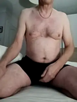 Snapshot of mr_english50 chatting on November 14, 2025, 10:46 pm mr english50 online show from November 14, 2025, 10:46 pm