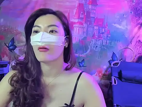 Sugar lipsz online show from October 6, 2025, 10:38 am