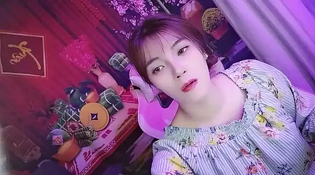 Sugar lipsz online show from February 7, 2025, 3:45 am