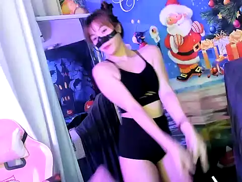 Sugar lipsz online show from January 6, 2025, 7:20 am