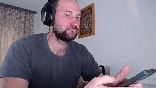 Snapshot of Popadosik_Mod chatting on March 3, 2026, 10:44 am Popadosik Mod online show from March 3, 2026, 10:44 am