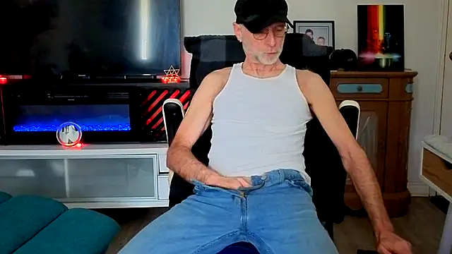 Towndude123 online show from May 7, 2026, 3:26 pm