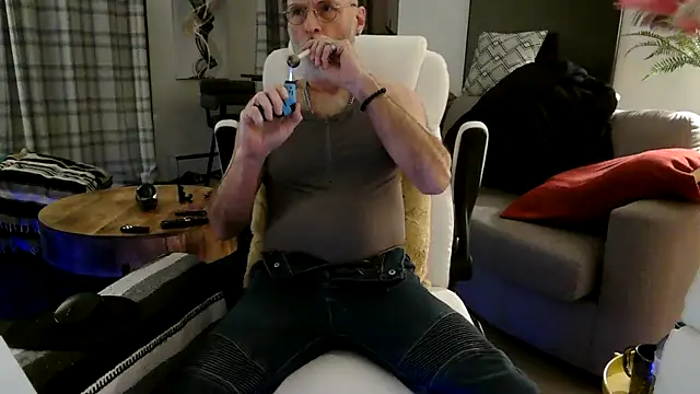 Towndude123 online show from March 23, 2025, 1:42 am