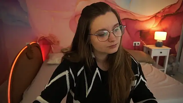 MagicPeachh  online show from October 7, 2025, 6:03 am