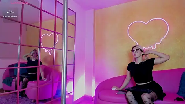 Ramona Flower online show from November 15, 2025, 2:15 am