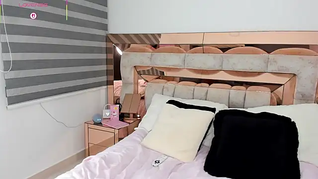 Snapshot of CamiiLovers chatting on November 8, 2025, 1:09 am CamiiLovers online show from November 8, 2025, 1:09 am