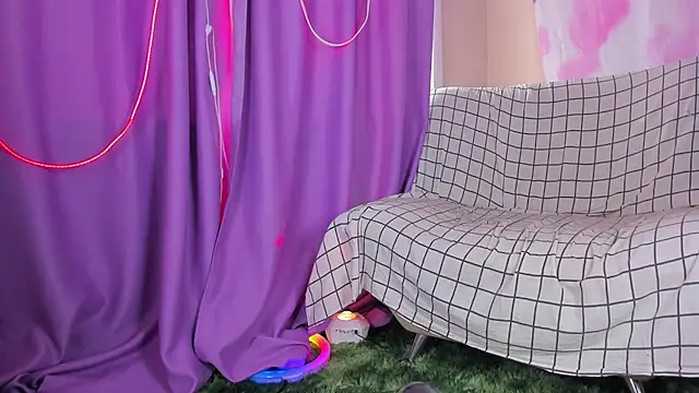 Lexy Lovy online show from September 19, 2025, 6:39 am