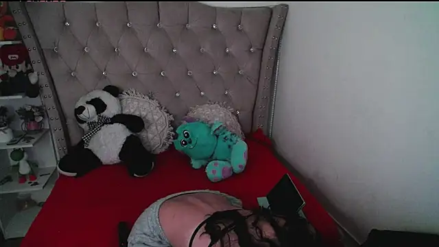 CherieCurl online show from September 13, 2025, 10:21 pm