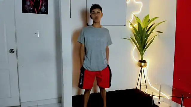 oversizedxguys online show from April 12, 2026, 1:20 am