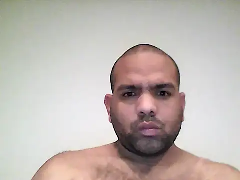 Snapshot of lukacavani33 chatting on June 2, 2026, 8:25 am lukacavani33 online show from June 2, 2026, 8:25 am