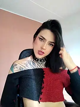 taaylor33 online show from September 25, 2025, 8:48 pm