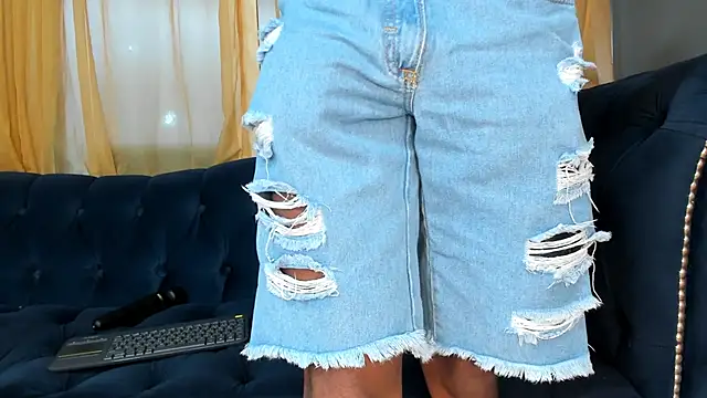 Snapshot of Ethan_Fox11 chatting on February 21, 2025, 2:06 pm Ethan Fox11 online show from February 21, 2025, 2:06 pm