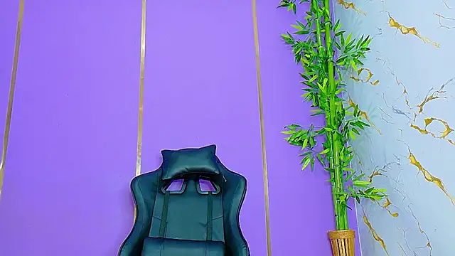 scarlet-jonesx online show from September 24, 2025, 4:57 pm