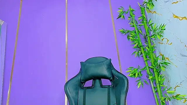 scarlet-jonesx online show from October 10, 2025, 4:57 am