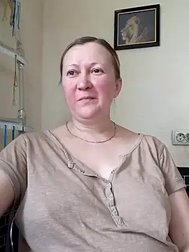 blondyaguar online show from November 29, 2025, 8:36 am