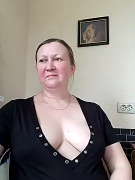 blondyaguar online show from March 13, 2025, 1:18 pm