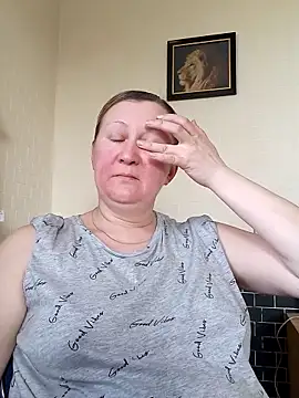 blondyaguar online show from March 6, 2025, 8:41 am