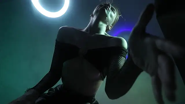 ginger hugs online show from March 11, 2025, 1:16 am