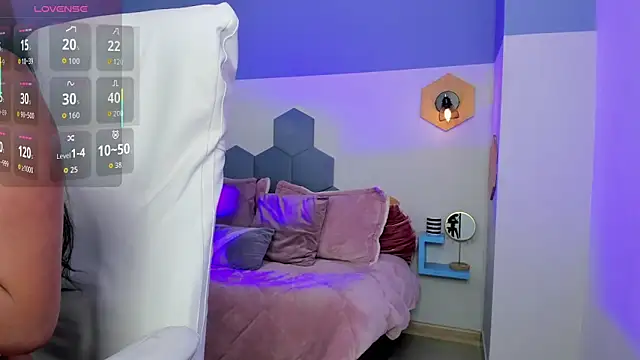 Snapshot of Chloe_fischer_ chatting on September 18, 2025, 2:53 pm Chloe fischer online show from September 18, 2025, 2:53 pm