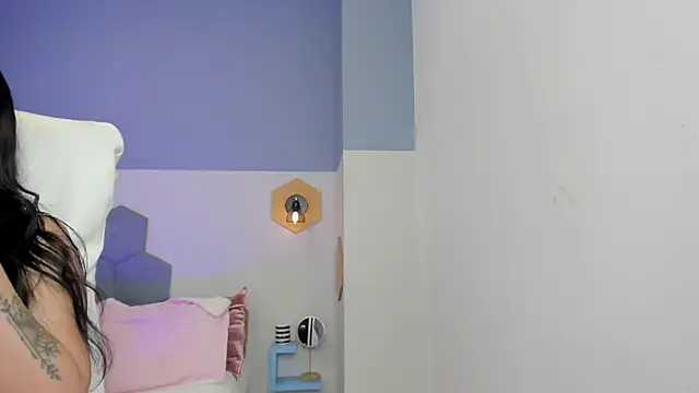 Snapshot of Chloe_fischer_ chatting on December 15, 2025, 3:07 pm Chloe fischer online show from December 15, 2025, 3:07 pm