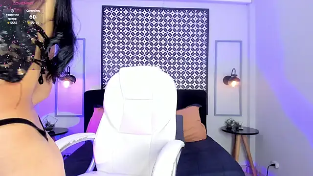 Snapshot of Chloe_fischer_ chatting on February 9, 2025, 2:29 pm Chloe fischer online show from February 9, 2025, 2:29 pm