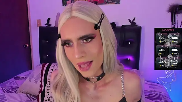 AngelsJones21 online show from October 18, 2025, 4:31 pm