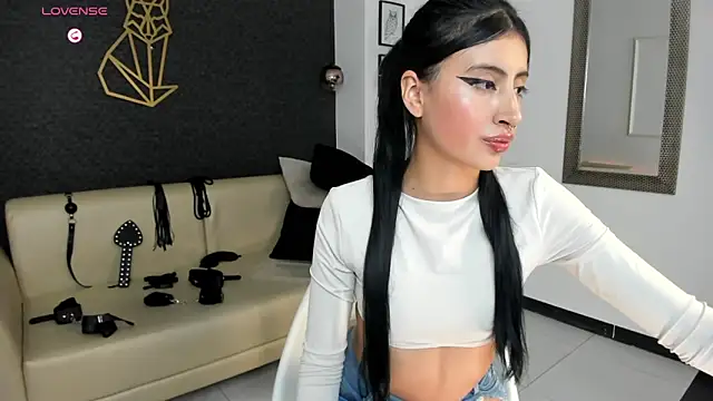 RACHEL EV online show from March 19, 2025, 4:36 am