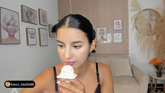 Kimm khalifa online show from February 27, 2025, 6:53 pm