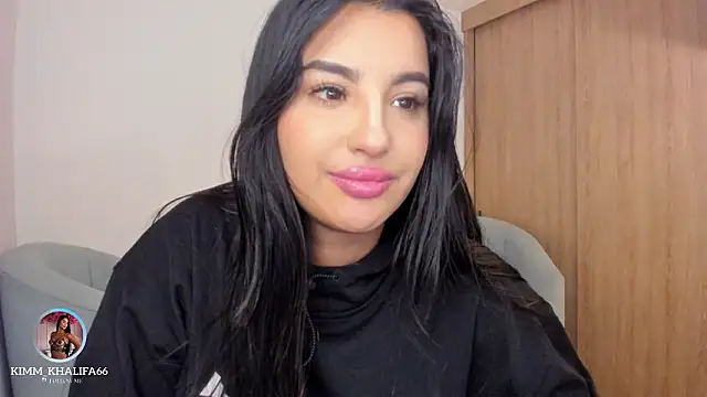 Snapshot of Kimm_khalifa chatting on February 22, 2026, 12:35 am Kimm khalifa online show from February 22, 2026, 12:35 am