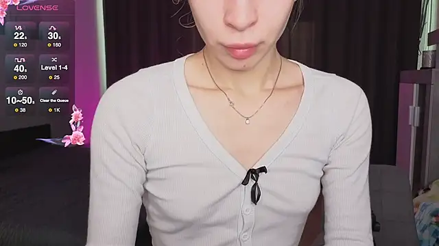 Elis Fox online show from February 23, 2026, 11:11 am