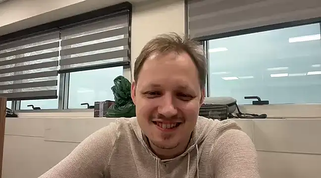 streamy test12 online show from January 22, 2025, 12:17 pm