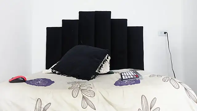 MarcoAlexLatino online show from February 28, 2025, 3:15 am