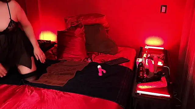 JenniferCD online show from February 6, 2026, 7:21 pm