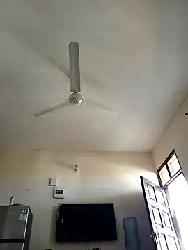 bebsexy online show from September 18, 2025, 1:25 pm