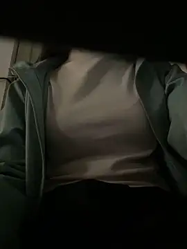 Tuongvy05 online show from February 3, 2026, 12:54 am