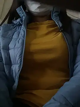 Tuongvy05 online show from February 24, 2025, 5:33 am