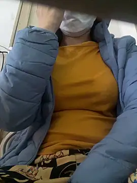 Tuongvy05 online show from February 27, 2025, 3:40 am