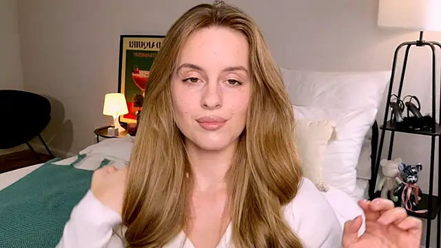 Snapshot of RozzitaBedberry chatting on September 11, 2025, 1:11 pm RozzitaBedberry online show from September 11, 2025, 1:11 pm