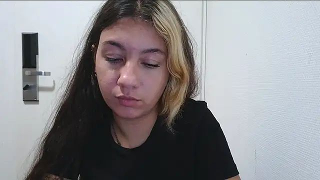 blvckbabyweed07 online show from June 6, 2026, 8:47 pm