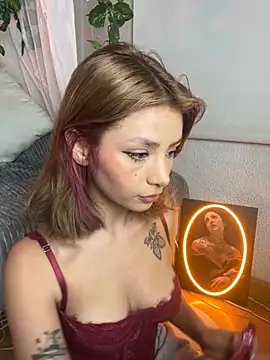 ari kat online show from October 2, 2025, 3:54 am