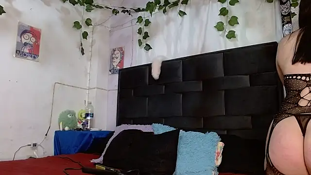 the lesbian game online show from March 9, 2026, 6:22 pm